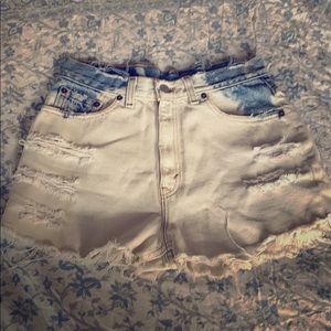 Size 26 vintage Levi’s cut off’s